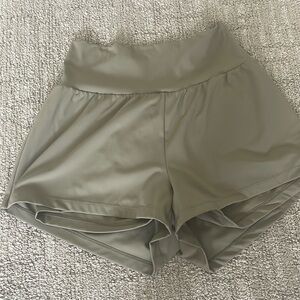 Halara Shorts Army Green